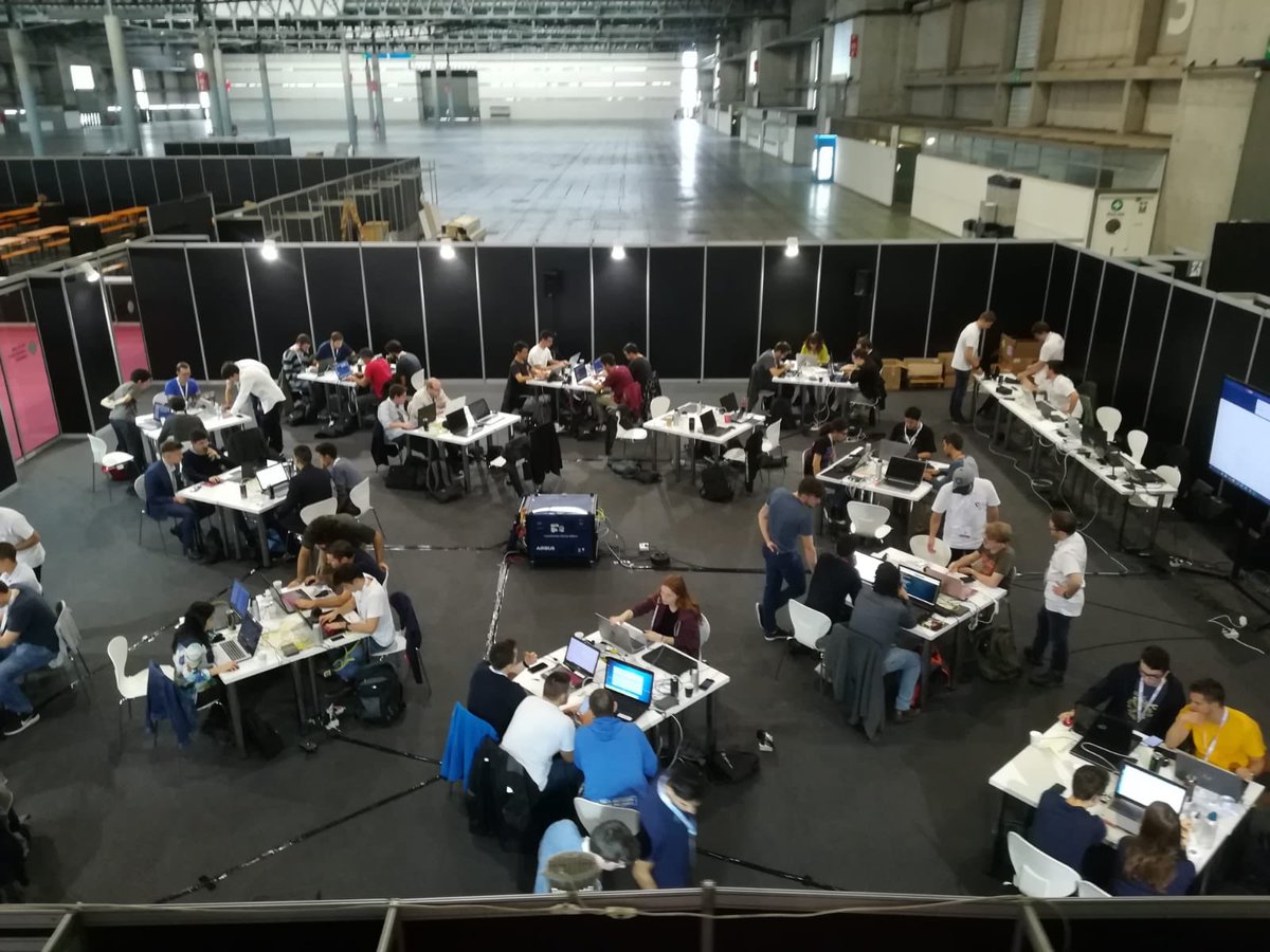 dnd_agency's tweet photo. Le CTF Redhack en quelques images.... 

1- Préparation de la salle
2- @redhackctf, @dnd_agency 💪🏽 
3- nos différentes équipes compétitrices 
4- La team Redhack en surveillance. 

#ctf #redhack #redhackctf #dndagency #capturetheflag https://t.co/feihgeYg3j