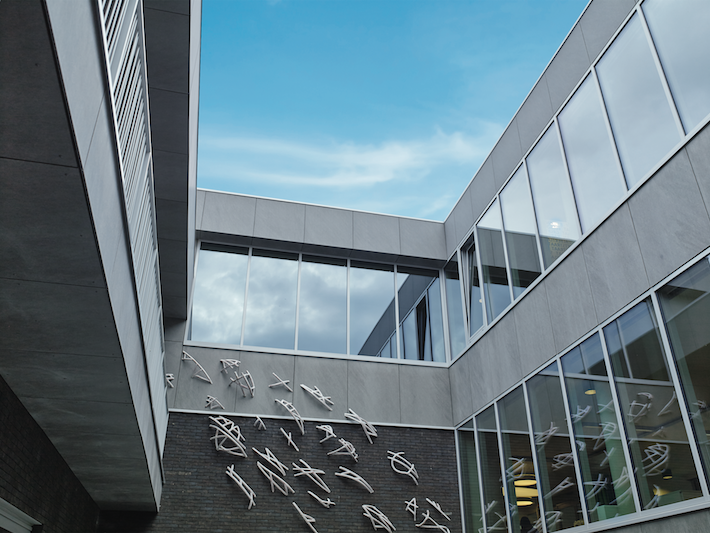 wienerbergeruk's tweet photo. For #facades with longevity, durability and safety, choose SVK! All our SVK #fibrecement ranges have a 30 year design life, meaning that our products will meet all the tested performance criteria for a minimum of 30 years. Find out more here:https://t.co/3UNnCA36gq https://t.co/ETU4PSwuk2