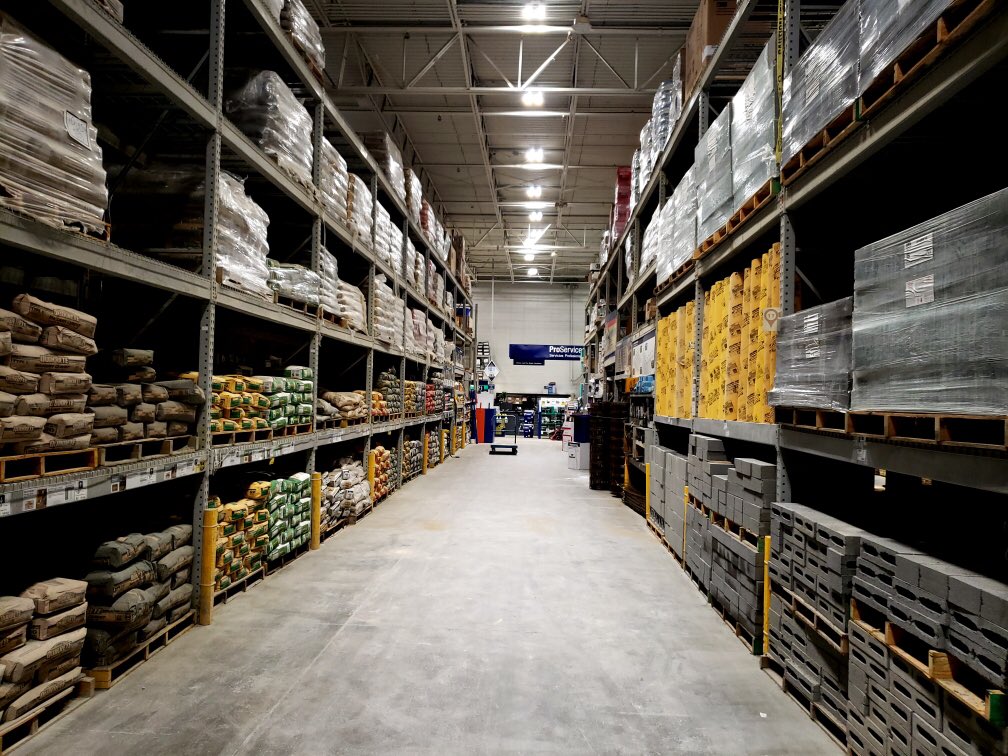 IsaacHowardIV1's tweet photo. The POWER of EXTREME OWNERSHIP! #relentless #ProReady #Lowes594 #OrangeCrush #ownership #LowesPride https://t.co/LGw81NtYPM