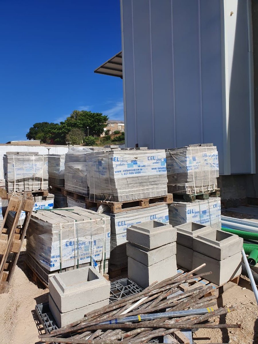 cel_paving's tweet photo. Another fantastic dispatch for Pick n Pay! A successful installation of Pebble Mocha Polished Exposed Aggregate pavers has begun...
#celpaving #concrete #concretepaving #commercialpaving #exposedaggregatepavers #walkwaypaving #concretepavers #pavinginstallation #pavers https://t.co/sUg4B4SRyQ
