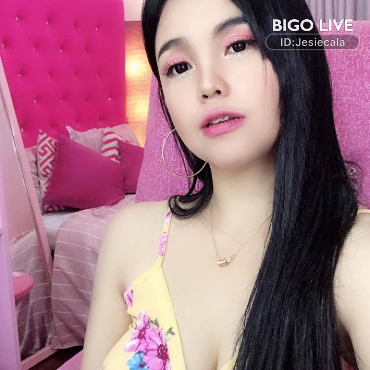 chadokdg17's tweet photo. Come and see JESIE🉐😈🉐's LIVE in #BIGOLIVE: Share live to your Facebook and twitter 😘❤️🙏🏻  
https://t.co/N9kJK1jaxW https://t.co/05KP8DkSxM