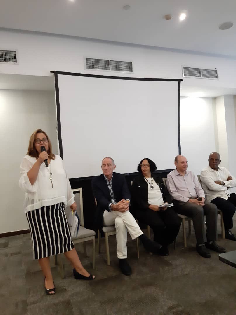ONUSIDA_VE's tweet photo. La Asesora Regional de Programas ONUSIDA la Dra. Alejandra Corao dio las palabras de apertura de la misión de seguimiento del Plan Maestro para Fortalecer la Respuesta al VIH, TB y Malaria donde se presentarán los avances y retos de la implementación @CesrNunez @OnusidaLatina https://t.co/JuuBffXj0y