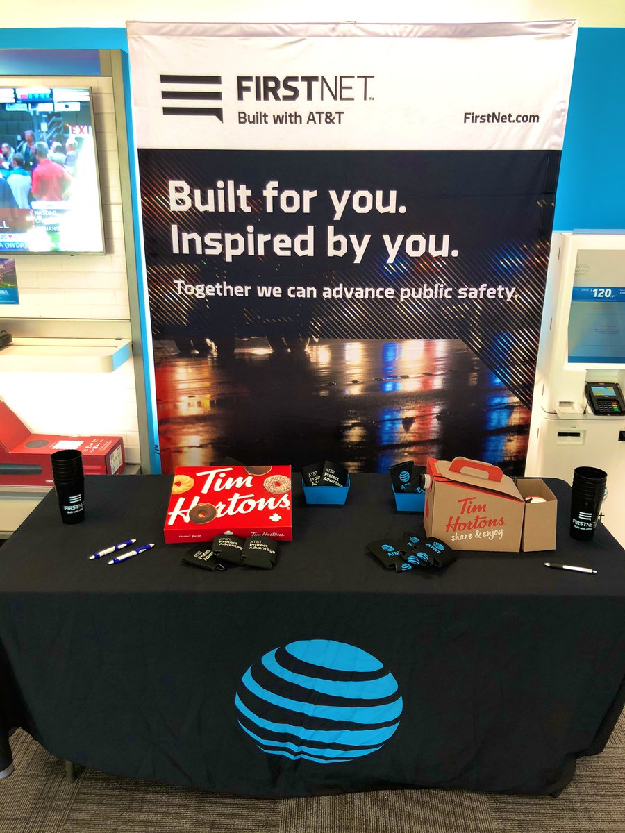 First responders! 🚔 🚒 We appreciate all you do. Stop in and see us to find out all the great offers available to you! 
<a href="/GreaterLakesMkt/">Greater Lakes Market 🌊</a> @JohnRiveraGLM #FirstRespondersDay #firstnet