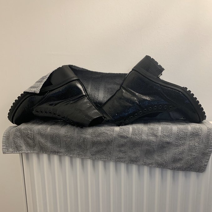 An outdoor Halloween festival is all fun &amp; games untill it&rsquo;s 3 days later &amp; your washing mud from everything