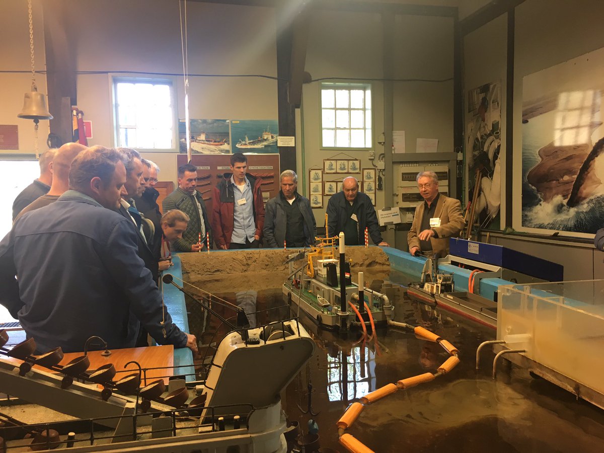 100 baggeraars en waterbouwers op bezoek vandaag #livingonthedredge #museum #baggervet