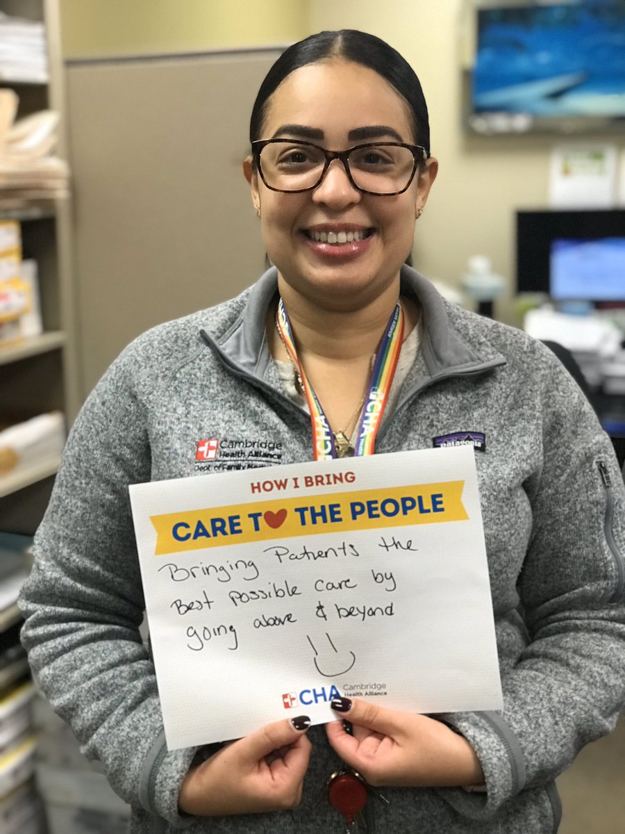 TuftsFMR_CHA's tweet photo. The 2019 #familymedicine residency -nurse, MA, & front desk of year not only bring #caretothepeople but care for our residents too! #Malden & @challiance is better because of the work they do! #FMRevolution #clinicisthecurriculum #clinicfirst https://t.co/SdtXXssOdW