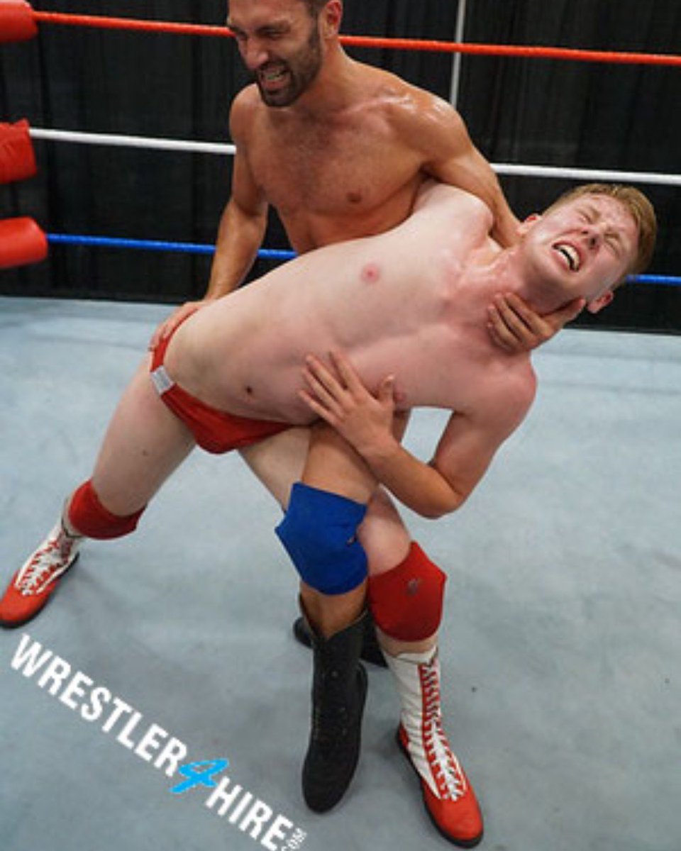 WrestlerForHire's tweet photo. HOT NEW MATCH DOWNLOAD!
#ZachReno takes a lot of pleasure in stretching out #BobbyBryce!
https://t.co/beOIy9VX1Y
#abs #muscle #abstretch #jobber #pain #submission #subwrestling #submissionhold #trunks #wrestlingboots #bulge #control #power https://t.co/op33CKuKd7