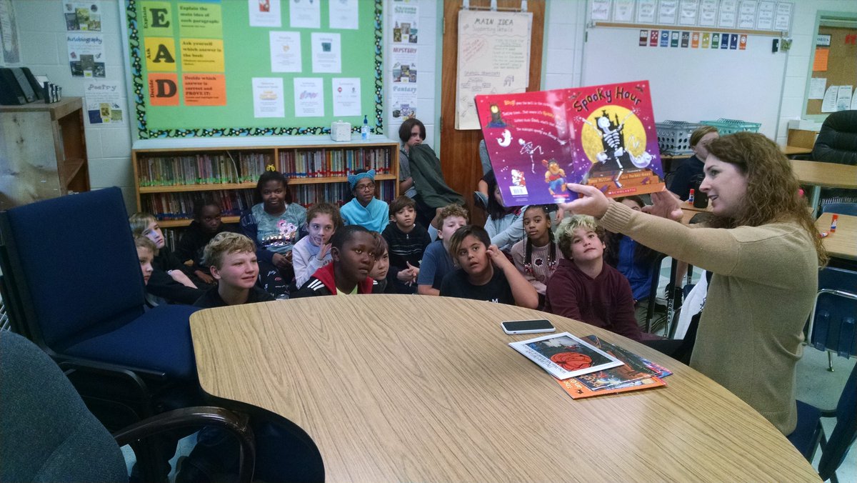 JenniferArchual's tweet photo. We loved our Pop Up Reading from @AlantonLMS ! @AlantonAstros @twinjamom https://t.co/GA2xJMCqtR