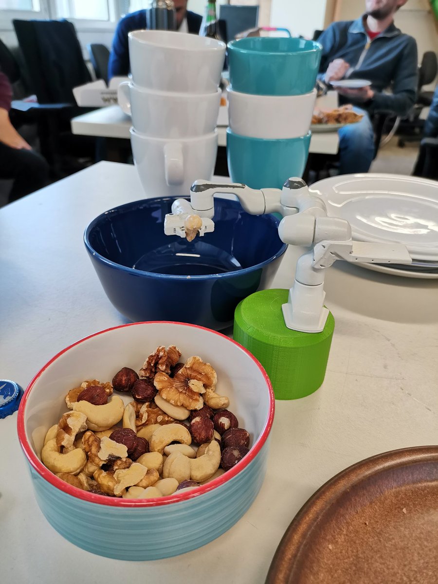 5 years working with robots... Lab closing party of <a href="/MTIengAge/">MTI-engAge</a> 🤖🥳  thanks to all our partners, visitors and colleagues from the <a href="/TUBerlin/">TU Berlin</a> and to the <a href="/BMBF_Bund/">By Ethical Hacker</a>