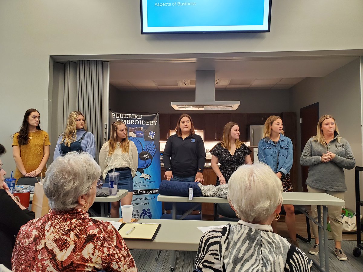 fthhsathletics's tweet photo. It is not an athletic event, but I am at the KAFCS Fall workshop in Kenton Co. watching OUR fashion interns present at the conference led by Mrs. Wagner
Go Fashion Birds!
#winningatschooltoo #itsmorethantestscores
@mcbertasso @FTISSuper @FTHighlandsHS @FTSchools @FcsHighlands https://t.co/ihQlXZc9rG