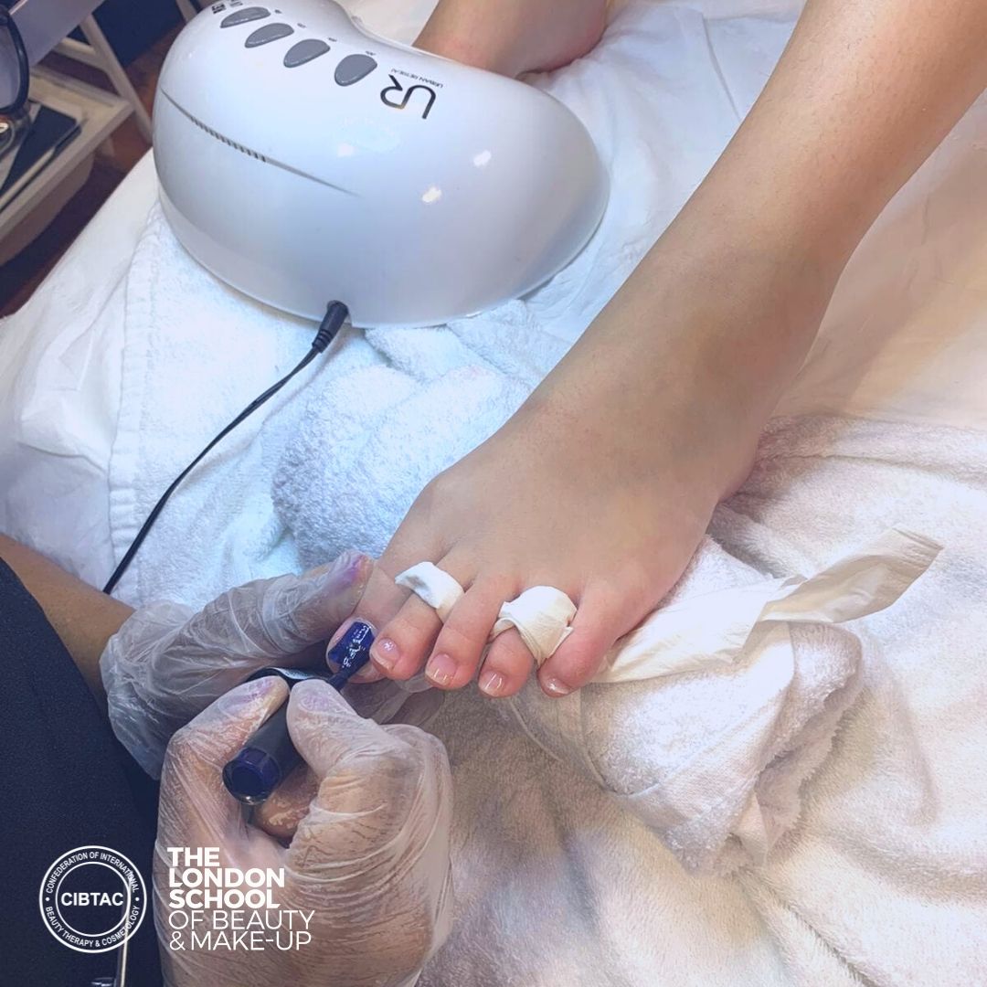 LSBMLondon's tweet photo. Our amazing CIBTAC beauty therapy students doing their pedicure unit ✨✨
.
.
.
#london #beautyschool #openday #beautytherapy #beauty #lsbm #beauty #cibtac #cidesco #vtct #skincare #beautystudents #pedicure #nails #fleek https://t.co/E7CnxDpHWm