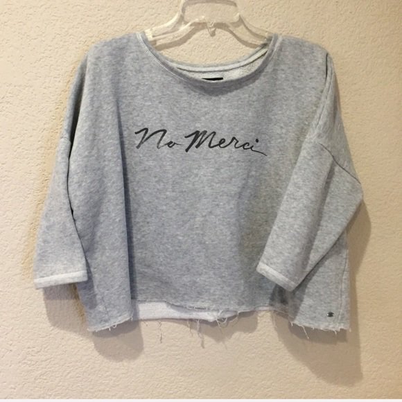pink_dots's tweet photo. So good I had to share! Check out all the items I'm loving on @Poshmarkapp from @fccandles #poshmark #fashion #style #shopmycloset #americaneagleoutfitters #gucci: https://t.co/9tKdvWOtAh https://t.co/z02sQXV58y