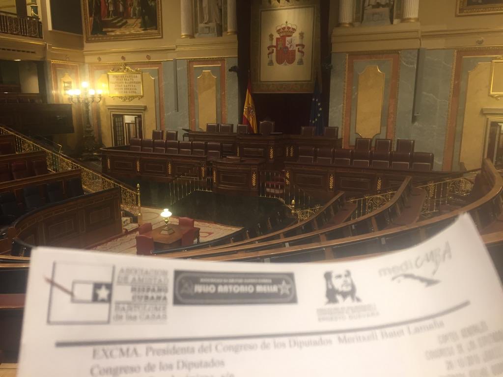H_Cubana's tweet photo. Ayer presentamos, junto a las asociaciones Julio Antonio Mella, Ernesto Guevara de Torrejón, y Medicuba España, una carta a las autoridades españolas, en este caso a @meritxell_batet, denunciando el bloqueo genocida de USA contra #Cuba y exigiendo su levantamiento.

#UnblockCuba https://t.co/gTLkf3NWIy