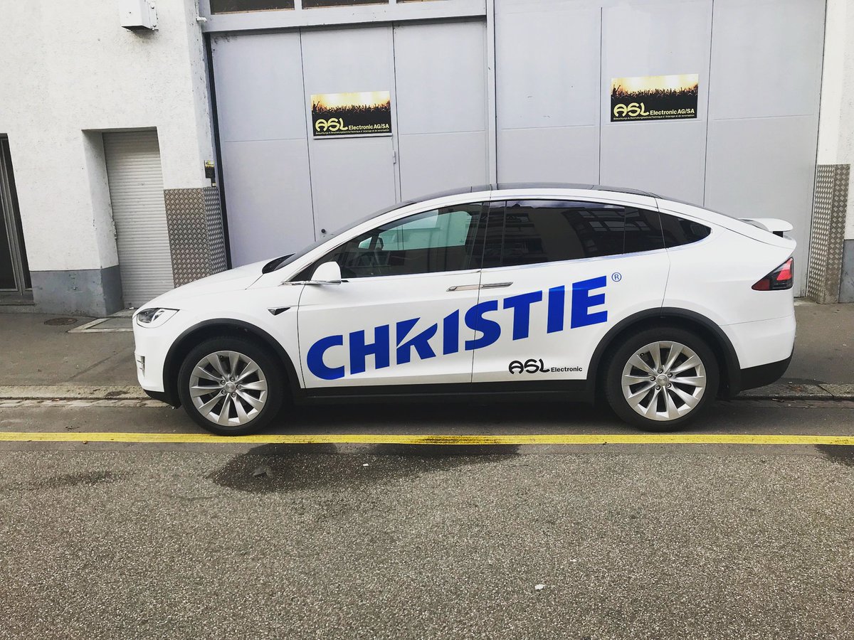 ASLELECTRONIC's tweet photo. @ChristieDigital neu auch elektrisch unterwegs! 😜 https://t.co/0a61ocxqJW