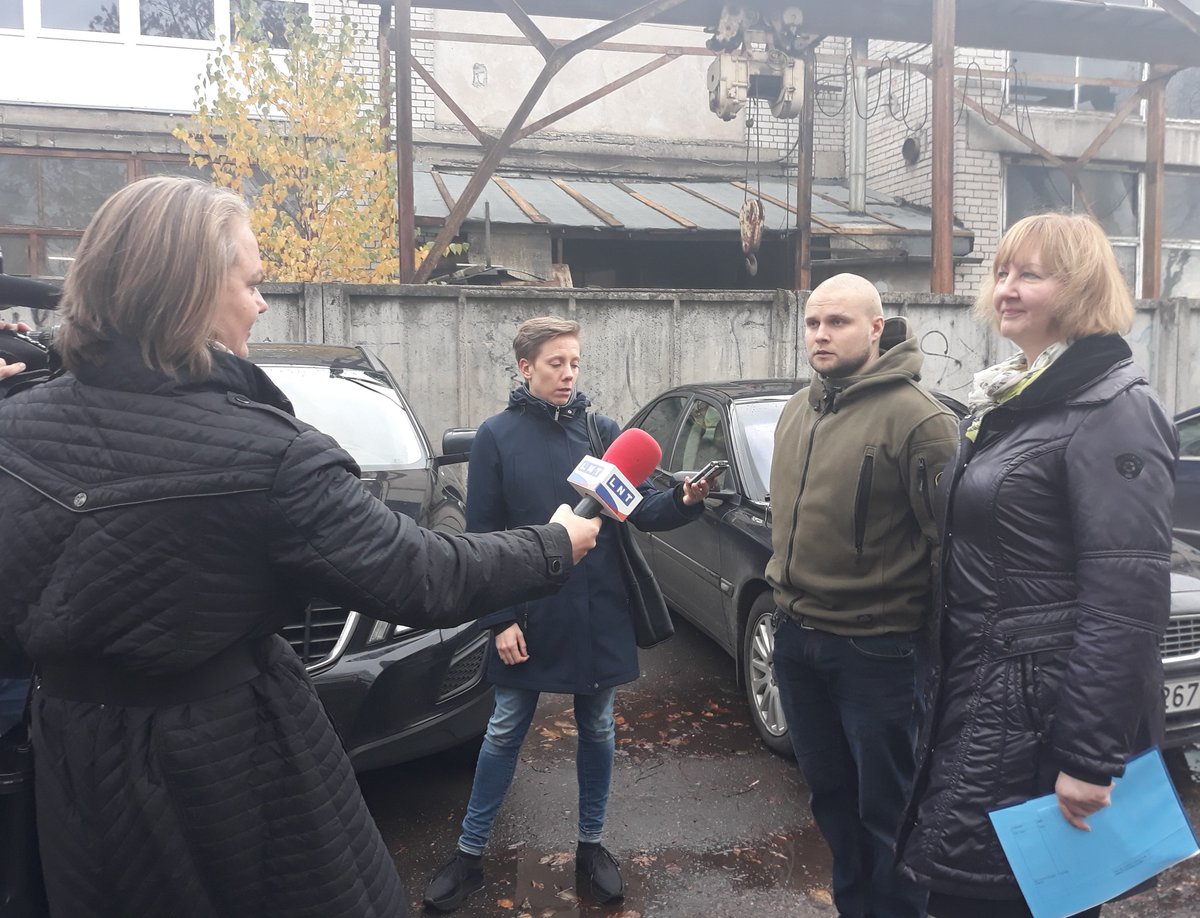 Izlases kārtībā pārbaudot autoservisus Rīgā un Pierīgā, <a href="/videsdienests/">VVD</a> un <a href="/vid_gov/">VID</a> kopīgās pārbaudēs 2 dienās atklājuši 12 autoservisus, kas strādā bez C kat. piesārņojošās darbības apliecinājuma. VVD kampaņveida pārbaudes turpinās visā Latvijā. Vairāk <a href="/LRZinas/">Latvijas Radio Ziņas</a>,@lnt_lv ,<a href="/TV3zinas/">TV3 Ziņas</a>