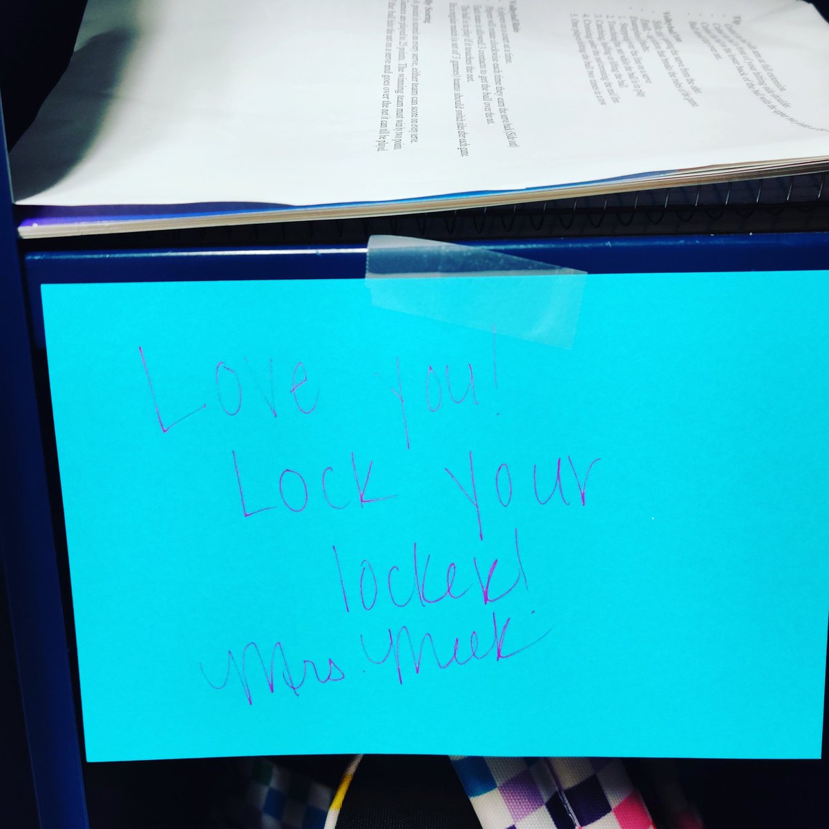 MrsStephieMeek's tweet photo. Leaving notes for my @bighollowms #middleschool kiddos! #lockyourlocker #loveyou #middleschooladmin #llawarrior #bhwarriorpride https://t.co/KaMKzpcdFI