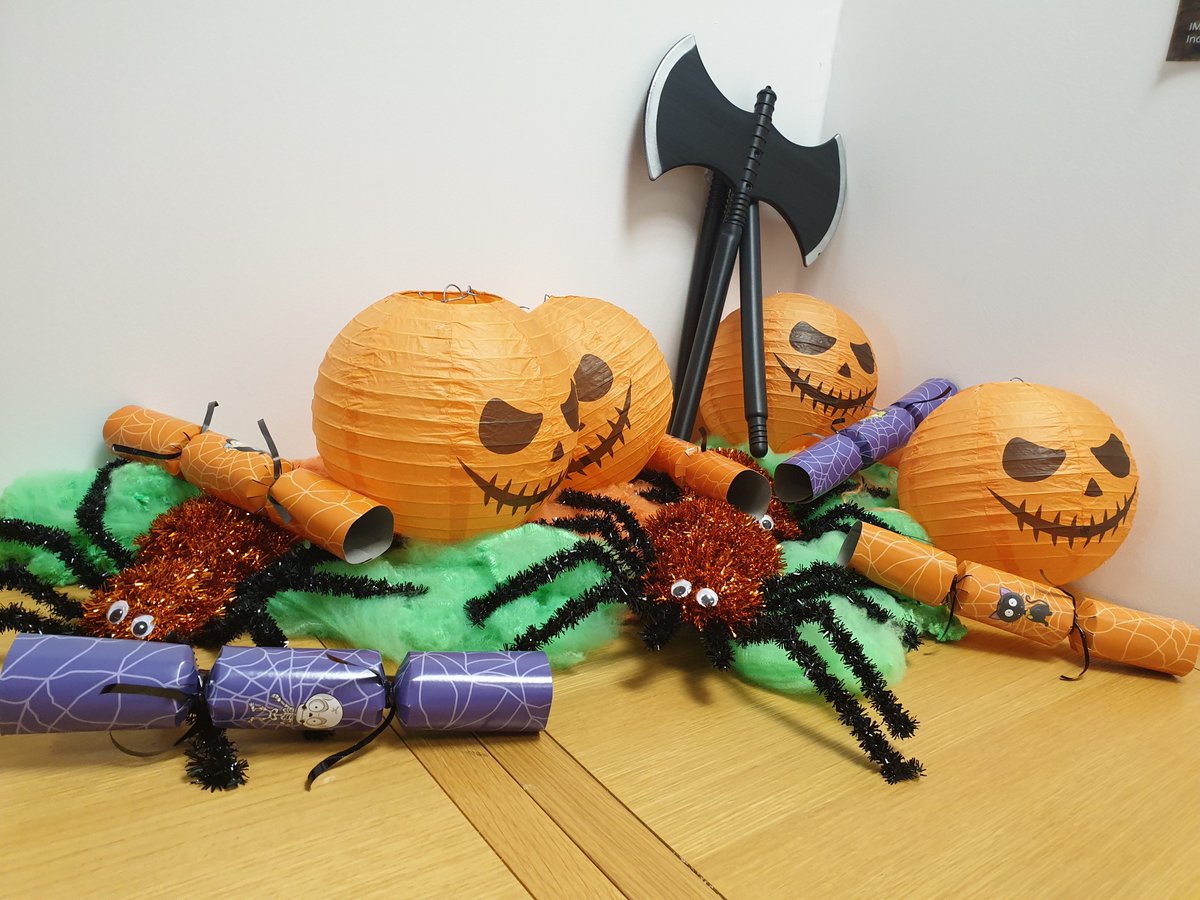 ESBMuk's tweet photo. Spooky Halloween on Thursday 31st Oct.! Are you ready for the Trick or Treat? #studyenglishlanguageinleicester #studyinleicester #englishcoursesinesbm https://t.co/dGmteMAxHz