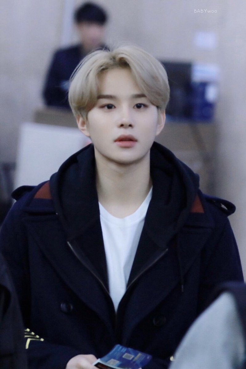 wpqhgofk's tweet photo. 엔시티 정우

⭐️⭐️⭐️⭐️⭐️
사진 저장하다가 저 손 베일 뻔 했습니다 ...
코가 저리 예쁠 수 있나요 눈썹도 정갈하니 예쁘네요 이 친구도 금발로 태어난 것처럼 찰떡궁합 https://t.co/UjnUxoszBv