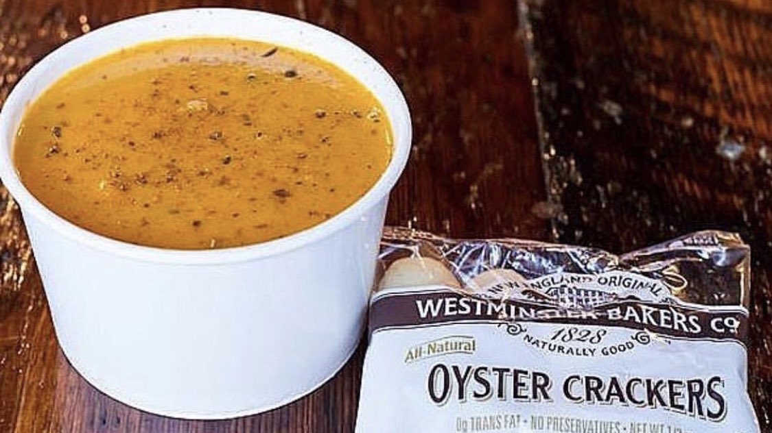 Cold out there, hot up in here 👑🦀🥣

*𝘼𝙫𝙖𝙞𝙡𝙖𝙗𝙡𝙚 𝙖𝙩 𝙁𝙧𝙚𝙣𝙘𝙝 𝙈𝙖𝙧𝙠𝙚𝙩 𝙤𝙣𝙡𝙮*

🚚 Tuesday - Truck ⠀
📍 600 W Chicago
⌚️ 11a-1:30p

🇫🇷 Tuesday - French Market
📍 131 N Clinton
⌚️ Noon-6:30p
🚘 Delivery 👉🏻 <a href="/Caviar/">Julie Dasch</a>