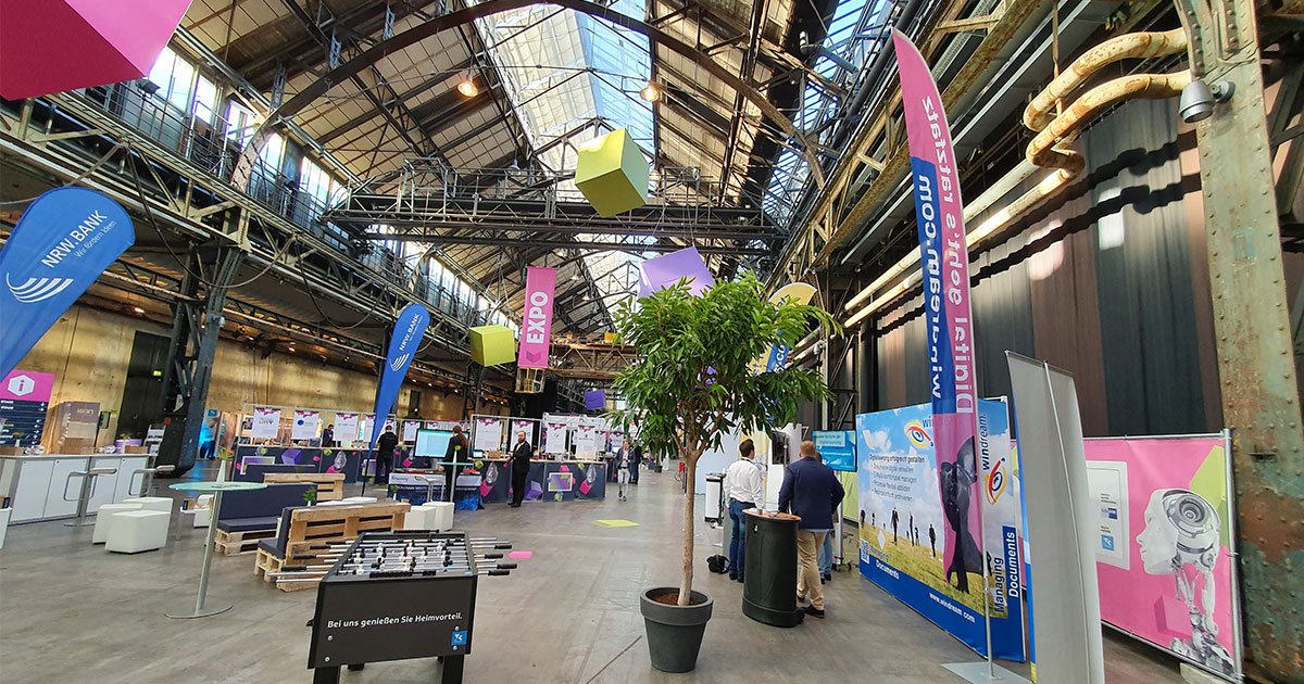 windreamECM's tweet photo. RuhrSummit in der Jahrhunderhalle Bochum
Wir sind als Supporter mit dabei !
Besuchen Sie uns auf der größten B2B-Startup Konferenz in Deutschland.
Besucht Sie uns auch auf der windream.CON https://t.co/K9f5zCqzZX
#windreamCON #windream #Digitalisierung #ECM #Archivierung #BPM https://t.co/gUkfXgVdi6