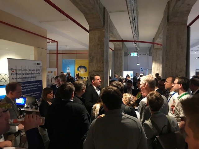 Scopeland_info's tweet photo. An unserem Messestand beim #lowcodeberlin19 war auch ganz schön was los😅
Danke an die Kollegen für's fleißige Erklären und Zeigen der neuen Version #SCOPELAND 7
#lowcode #release #releaseday #explain #software https://t.co/pvdzDUyUIC