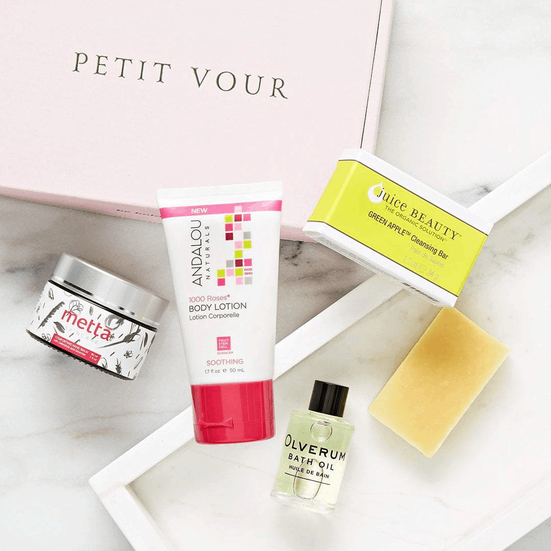 helloboxes's tweet image. Petit Vour Plus Beauty Box October 2019 Full Spoilers + Coupon! - hellosubscription.com/2019/10/petit-… #subscriptionbox #PetitVour #PVPlus