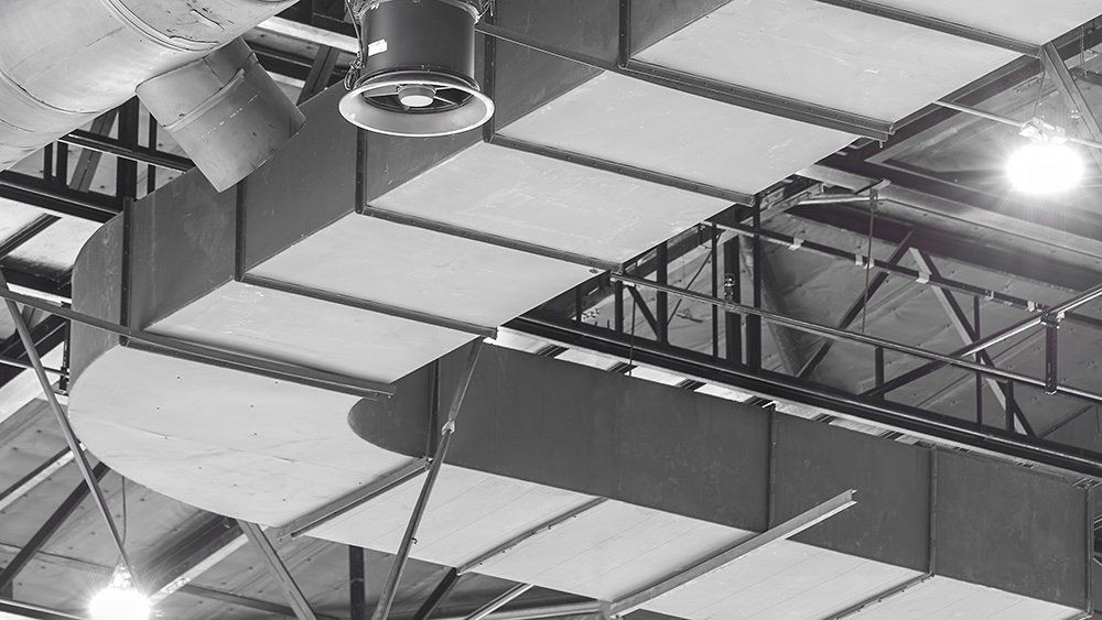 Your commercial ductwork has the important job of keeping indoor air quality high, and building occupants comfortable. Take our advice on how to spot great commercial ductwork #Design: buff.ly/2lbvnfK