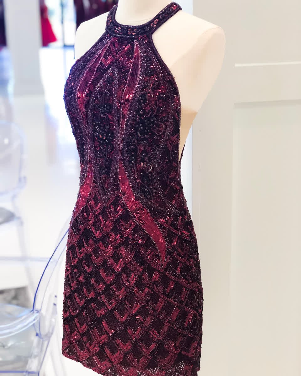 pureprom's tweet photo. Life is Short | Wear Sequins ✨
.
.
.
#purecoutureprom #purecouture #pureprom #prom2020  #fallminilookbook @sherrihill https://t.co/gGS47eu4mg