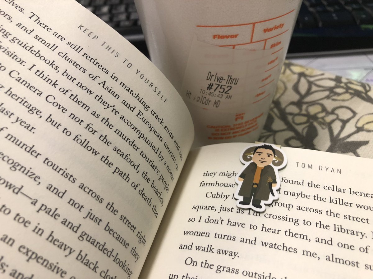 bella_faul's tweet photo. Loving my hot apple cider for (Drink a fall inspired drink while reading) also loving this book!!#bookeymanathon https://t.co/RFgxeM1jPP