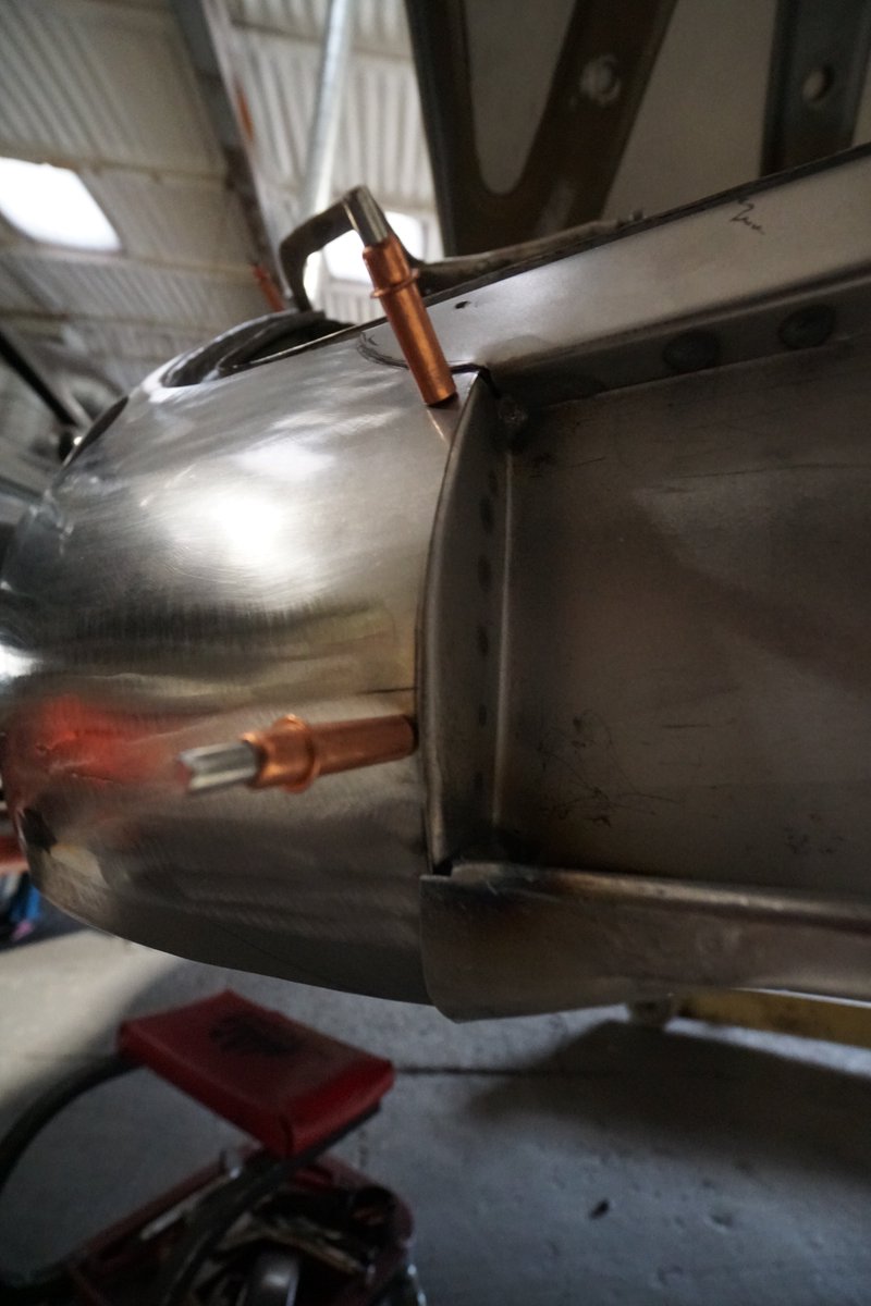 retropowercars's tweet photo. It might not look like much in the grand scheme of things, but each one of these custom metalwork touches is the result of hours of shaping, stretching, grinding and welding. There’s no doubt that Stu has well and truly delivered with Project Utah. #retropower #restomod #mk2jag https://t.co/yORQT7RN42