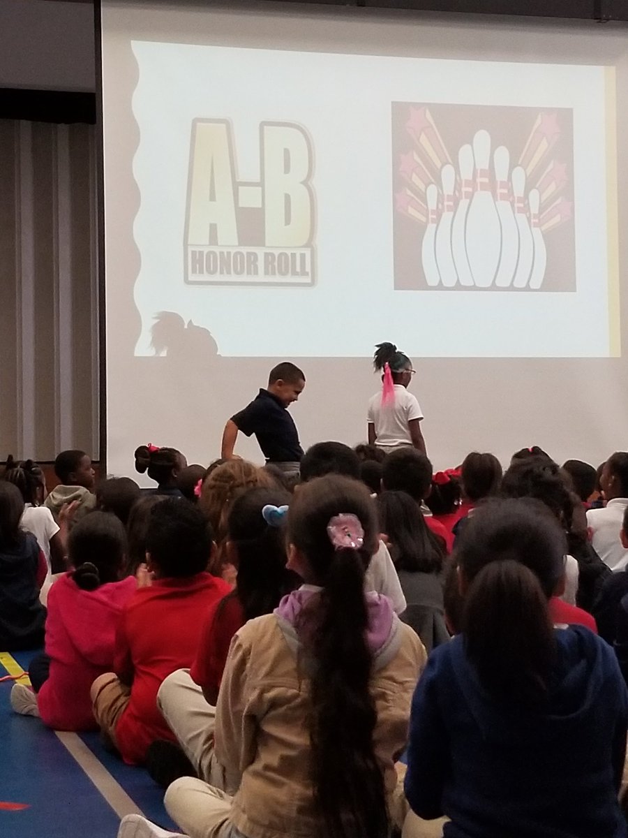 Nesbyc's tweet photo. Our awesome Best Bulldogs receiving academic and behavior awards! Congratulations! @Best_Bulldogs @Alief_ISD https://t.co/UuQDpeYcye
