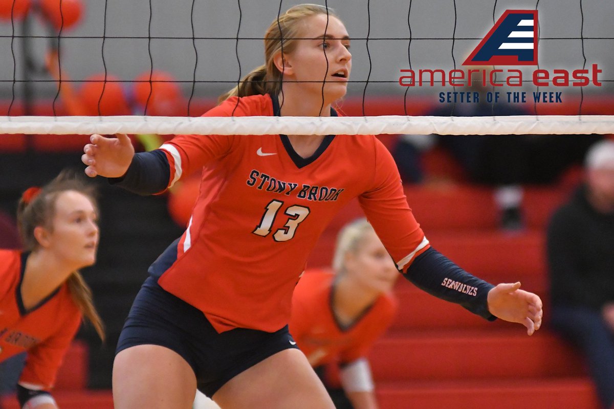 StonyBrookVB's tweet photo. ๐๐จ๐จ๐ ๐ญ๐ก๐ข๐ง๐ ๐ฌ ๐๐จ๐ฆ๐ ๐ข๐ง ๐ญ๐ก๐ซ๐๐๐ฌ!
Congrats to Jordan Gels, @leannesako and @KerstetterKiani on earning weekly awards from the @AmericaEast๐
๐https://t.co/JuoTJzQuaN
#SeawolvesUnited | #AEVB https://t.co/uxinZy9RrC