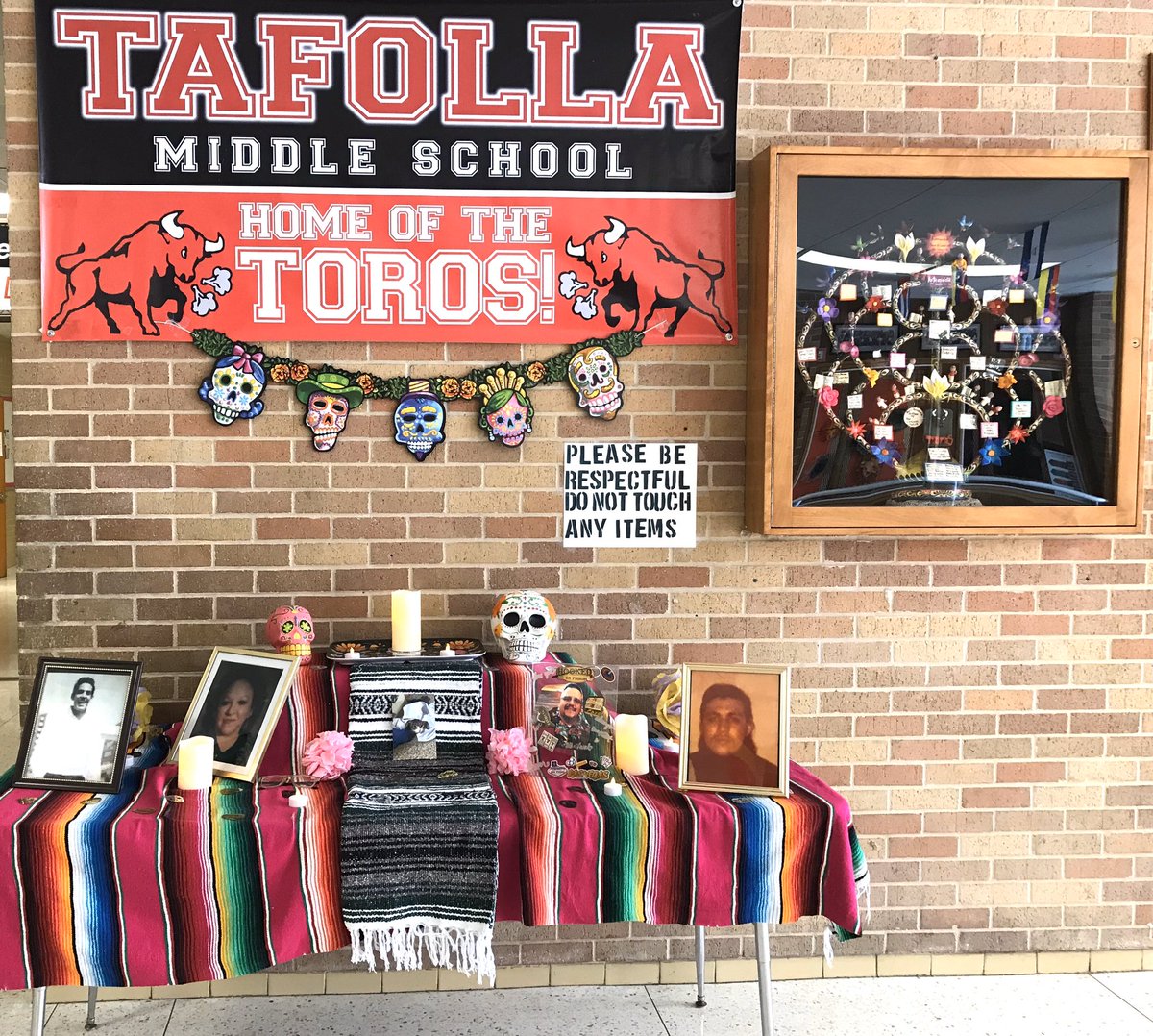 TafollaToros's tweet photo. As #DayoftheDead approaches altares &amp; ofrendas are set up in the lobby to remember &amp; honor the memories of staff &amp; students departed loved ones #diadelosmuertos https://t.co/Y80lx9m7hG