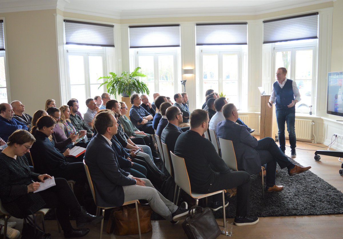 Microsoft Teams groeit hard en breidt zich snel uit. Betekent dit dat jouw organisatie nu de overstap moet maken van Skype for Business naar Teams? Op dit event vertellen we er samen met <a href="/Microsoft/">Microsoft</a> alles over. Meld je nu gratis aan via deze link 📧 bit.ly/helloteams