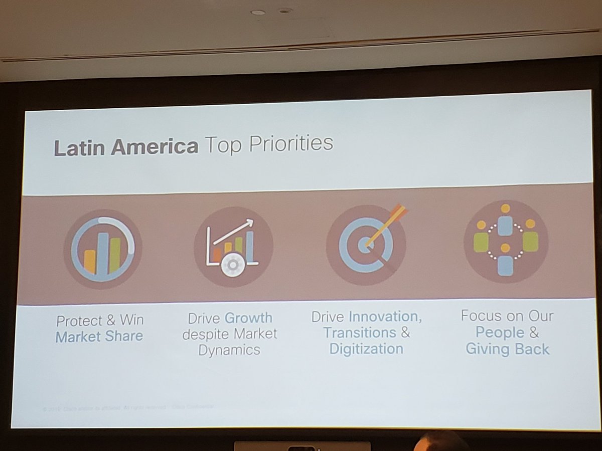 juanmgon's tweet photo. Finalizando su turno @jordi_botifoll nos deja las prioridades para @Cisco_LA en #CSCAPE19 #CiscoLiveLA @Frost_Latam @CiscoNoticias https://t.co/wNbj3cjtrD