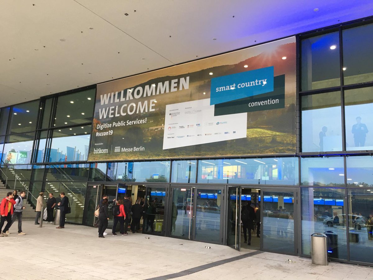 Auf der #SCCON19 in Berlin ging es für uns um den Transfer von Erfahrungen mit Digital Analytics für die Realisierung von digitalen Services für E-Government.
Vielen Dank an die GVV- Versicherung und Andre Cizmowski für den interessanten Vortrag und die Offenheit im Austausch.