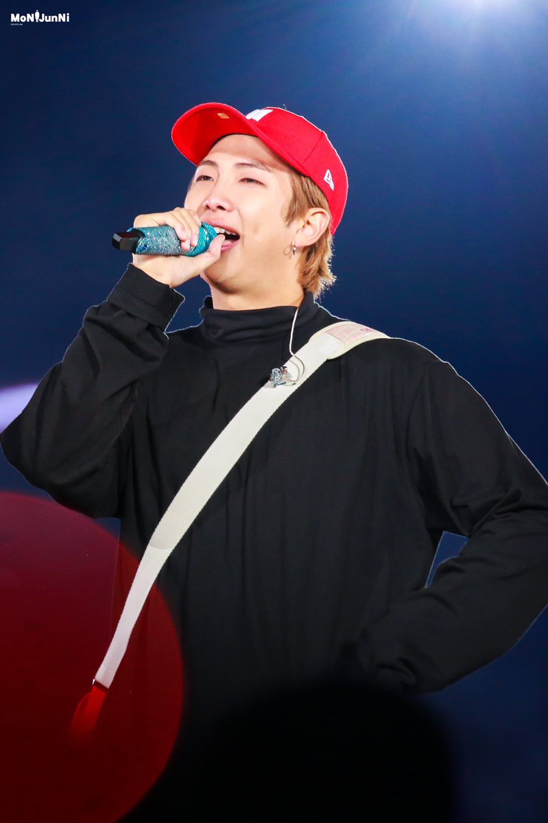 BTS_shai's tweet photo. #SpeakYourselfTheFinal_D3

«I hope Kim Namjoon can be Kim
Namjoon, BTS can be BTS, ARMY
can be ARMY. If I have to write my
last lyrics it would be “I love you”
to us. I wish there‘s a word bigger
than love, but trulty, I love you.
Please know that»

       - Kim Namjoon, @BTS_twt https://t.co/YqQ1XeJhHU