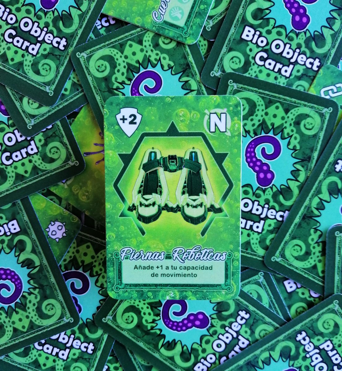 sinpitthegame's tweet photo. Estos días, os estamos demostrando algunas cartas del #juego. Teniendo la posibilidad de #combinarlas y crear #armas, para poder sobrevivir en #SinPit. Las cartas de bio-objeto, son más potentes que las de objeto y las conseguirás matando a determinados #monstruos. #Halloween19 https://t.co/8Nv8BKrnVY