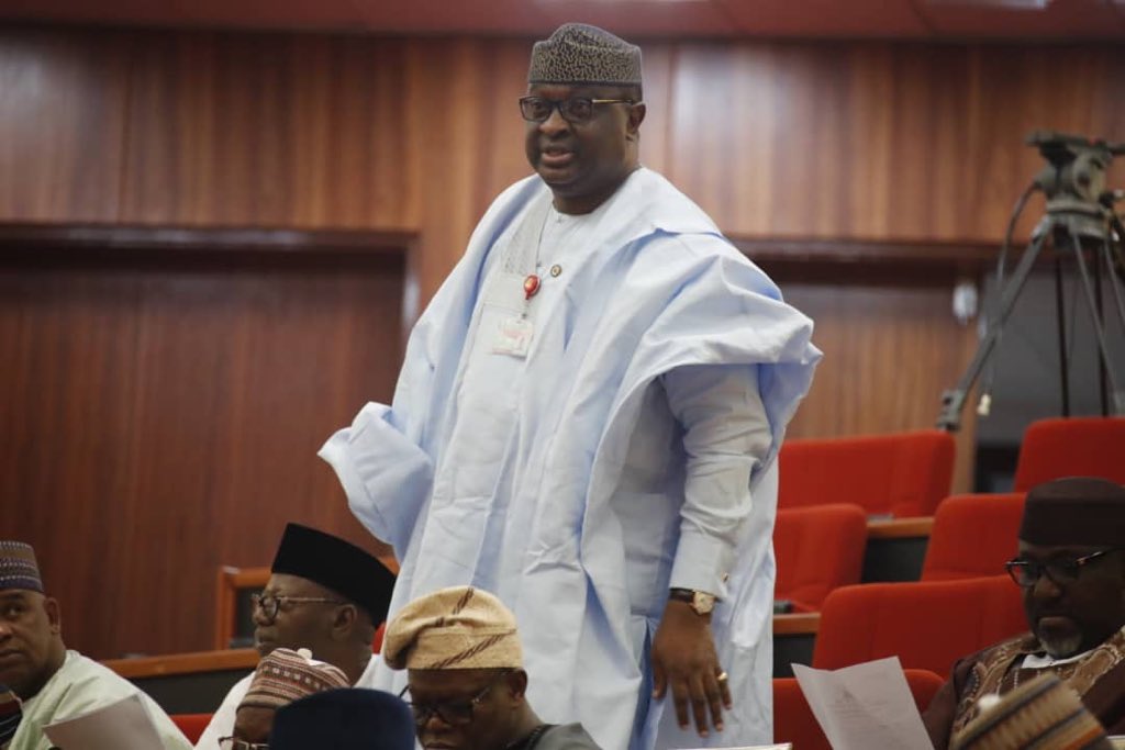 Today at the plenary i move for the approval of votes and proceedings of tuesday, 15th october 2019. Senator Kola Balogun Seconds.#TodayInSenatePlenary @DrAhmadLawan <a href="/SPNigeria/">President of the Senate</a> @OGSGofficial <a href="/APCNigeria/">APC 🇳🇬 Support</a>
