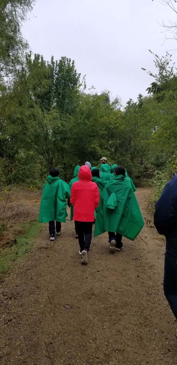 robin_hurt's tweet photo. 5th grade field trip!
@townleytorches
@elise_walkerolc https://t.co/HBpRFp3cBd