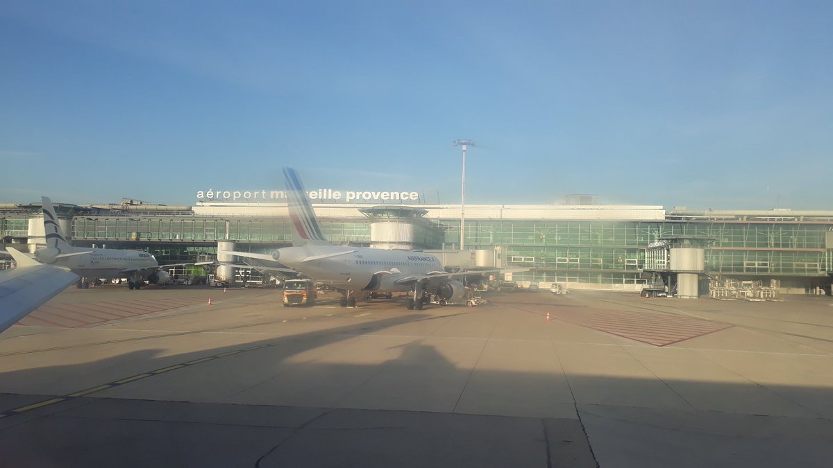 Anonymal's tweet photo. Départ pour l'Italie #ErasmusPlus #perouse #aix #mediasparticipatifs https://t.co/NChRKRpYt6