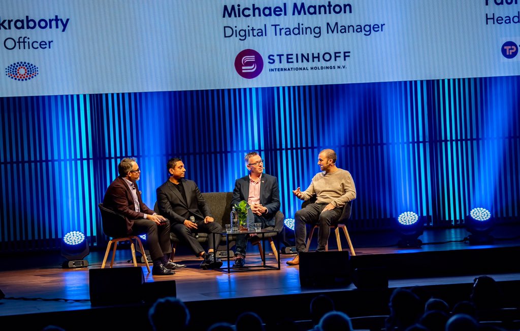bloomreach_tm's tweet photo. “Our 3 reasons for going headless?
1) flexibility
2) reusability
3) speed”
~ Paul Kerrison, @TravisPerkinsCo
A future-thinking discussion on headless architecture during our panel today at #brConnect https://t.co/RjDhvtEDGH