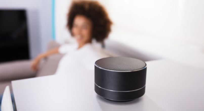 [#Cybermois] Les enceintes intelligentes s’installent dans nos maisons et elles ont vraiment de quoi nous séduire. Mais sont-elles dangereuses? #TOUSSECNUM #IdO #cybersécurité #IoT ow.ly/1JqJ50wWs7u