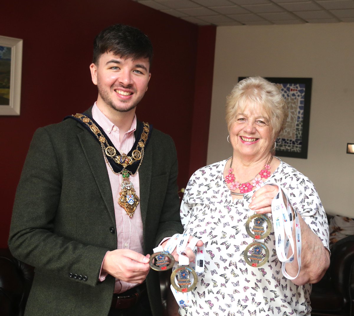 CausewayCouncil's tweet photo. The Mayor @BatesonSean has held a special event to celebrate the achievements of a #Foreglen resident who recently competed at the Transplant Games, and came away with four gold medals and two overall awards. Full story on our website https://t.co/TYHm2pYrmk https://t.co/5J7aKAcHwU