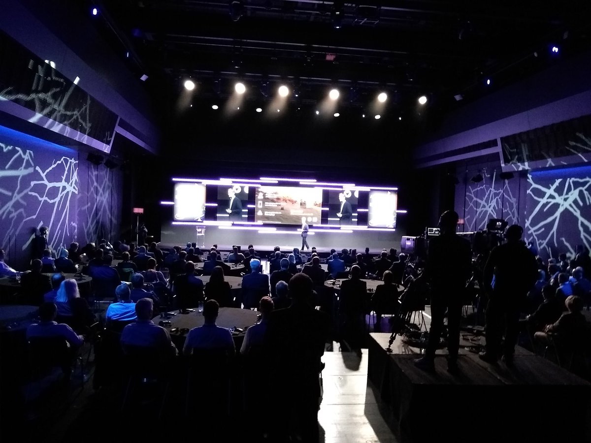 LenovoPolska's tweet image. Ponad 500 Klientów i Partnerów @Lenovo z ponad 20 krajów bierze właśnie udział w konferencji #LenovoAccelerate19!
#BMWWelt  #IntelligentTransformation #WeAreLenovo