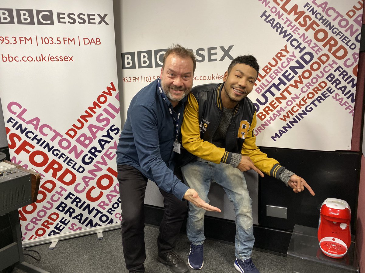 TonyFisherLive's tweet photo. Great to have David Jordan on my @BBCEssex show today. We talked about his massive hit ‘The Sun Goes Down’, playing the lead in ‘Thriller’, his latest role in ‘Lionel-A Tribute To Lionel Richie coming to @SouthendTheatre and our new coffee machine. https://t.co/YX4JRuBQ2X