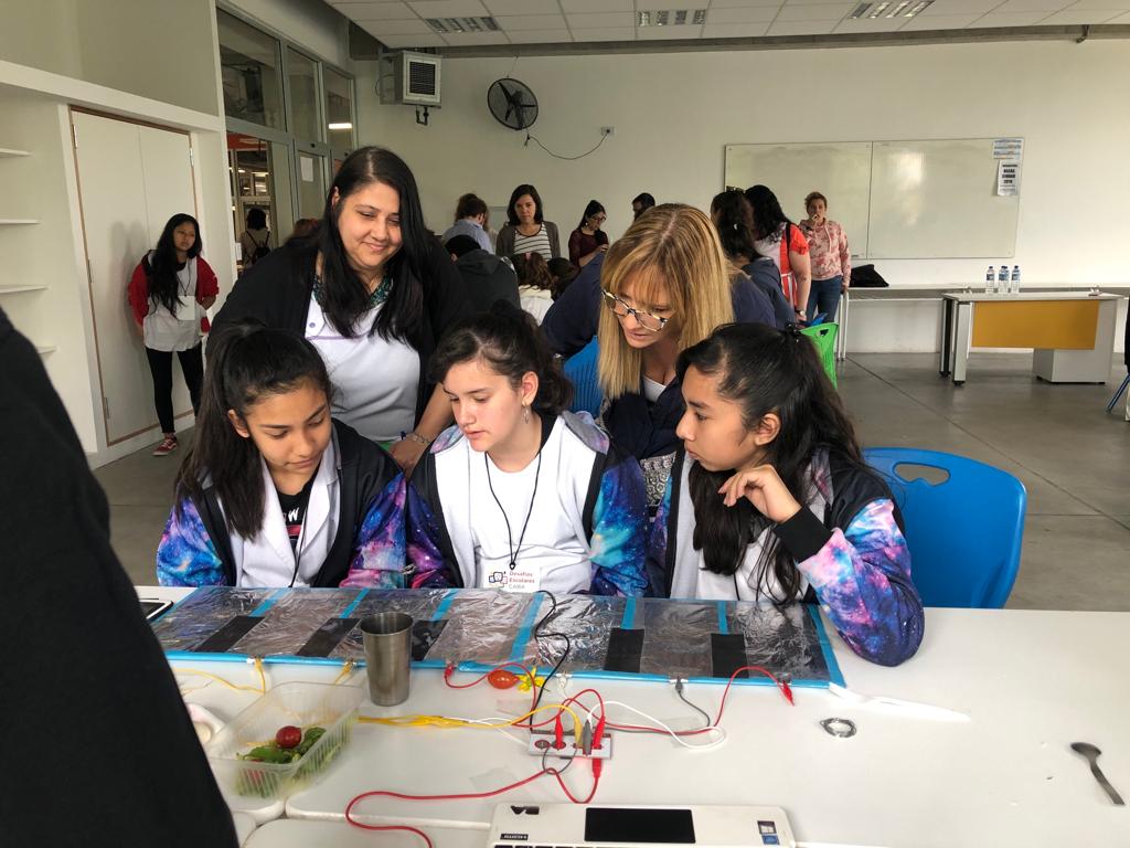 Andrea Bruzos tweet media