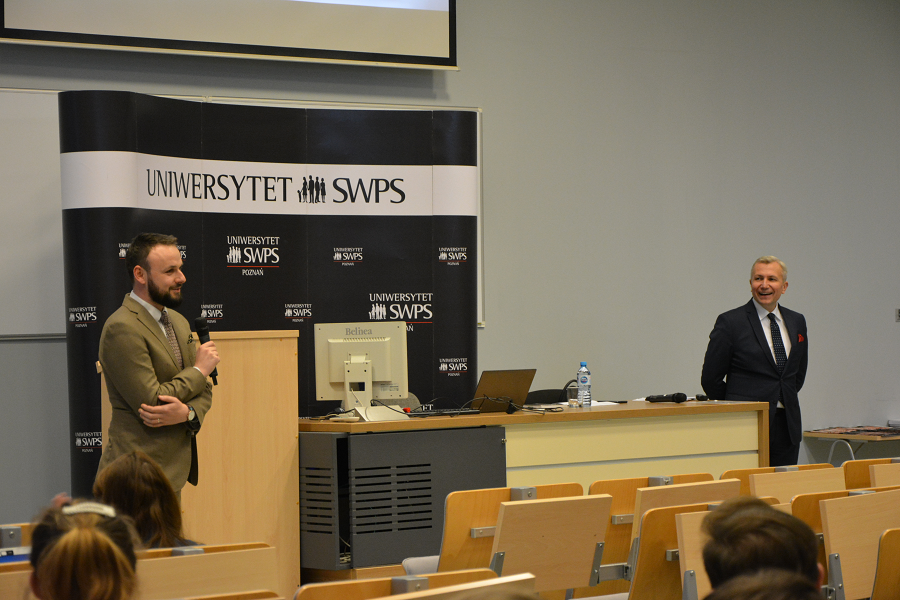 SMM_Legal's tweet photo. „Prawo, Biznes i Ty” - startuje wspólny projekt edukacyjny SMM Legal i poznańskiego Wydziału Psychologii i Prawa Uniwersytetu #SWPS. Popularyzujemy praktyczne wykorzystanie prawa w biznesie i przygotowujemy studentów do wejścia na rynek pracy. #SMMLegal
➡️ https://t.co/89KuHpvfWq https://t.co/vnuy2i2e8D