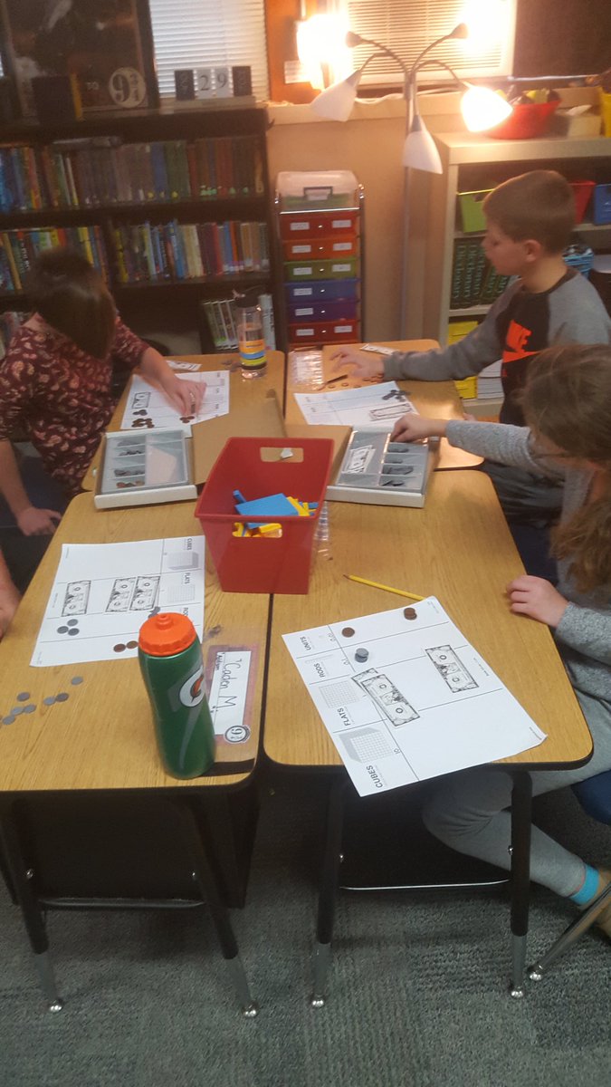 TashaMarkham3's tweet photo. Using manipulatives to reinforce decimal addition in 5th grade is still fun! https://t.co/WWezmoNCgs