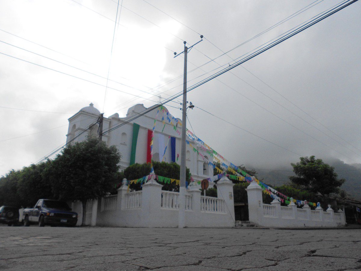 Osmin86333382's tweet photo. La Iglesia es un hospital para pecadores, No un museo para santos.
#Texistepeque 
#ParroquiaSanEsteban
#StreetPhotography https://t.co/Ofi2ibeYlD